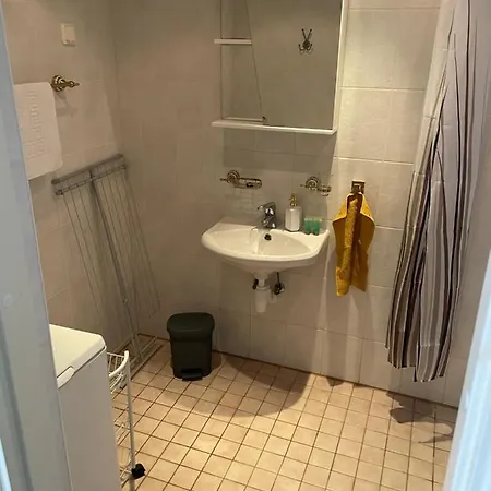 Apartment Maidla 9 *